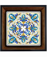 تابلو کاشی مشکی طلایی هنری طرح  سنتی کد h1300  اندازه 17*17